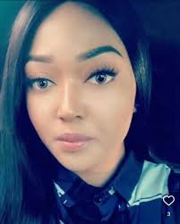 Anwuli Amakom Biography