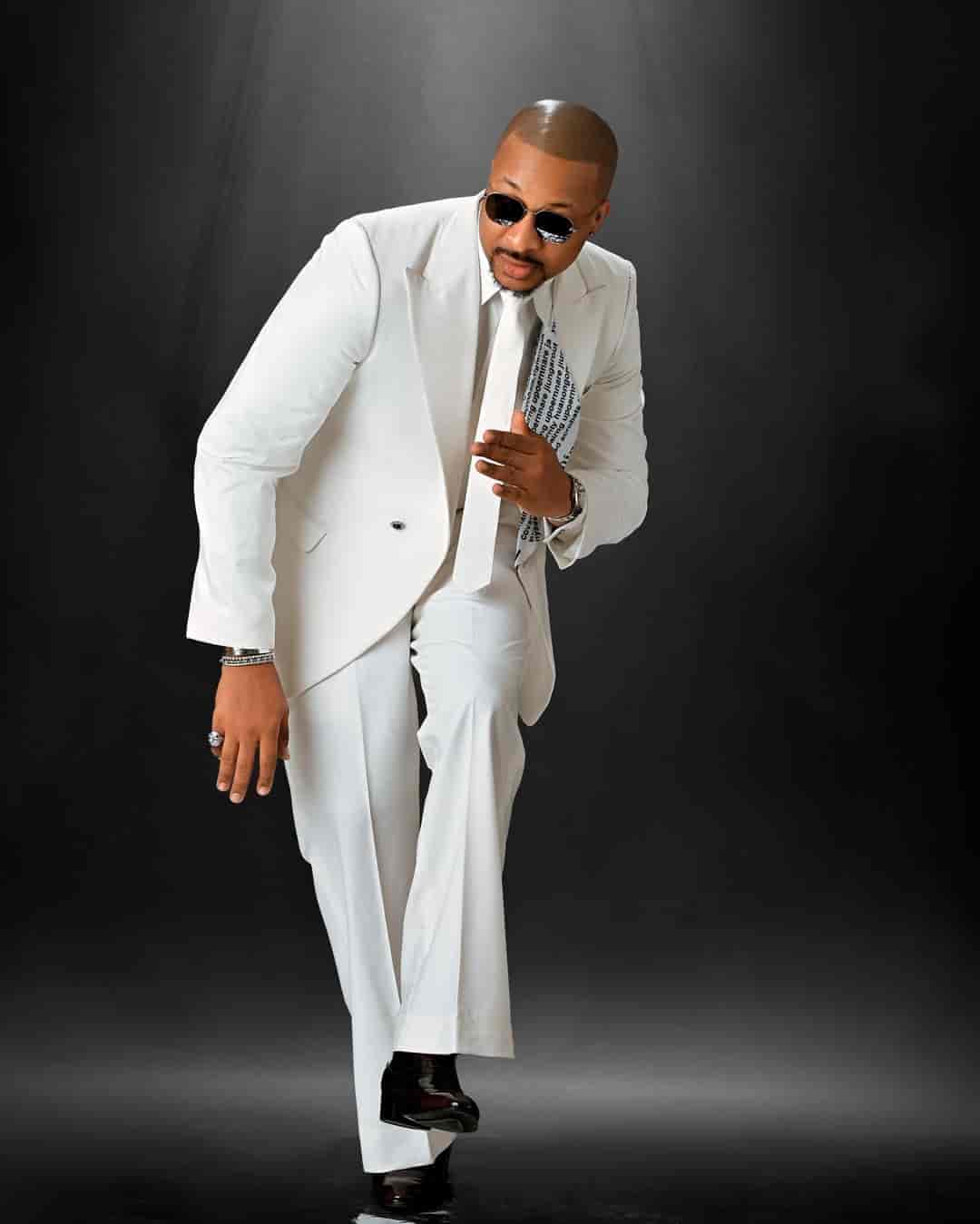 Ik Ogbonna Biography