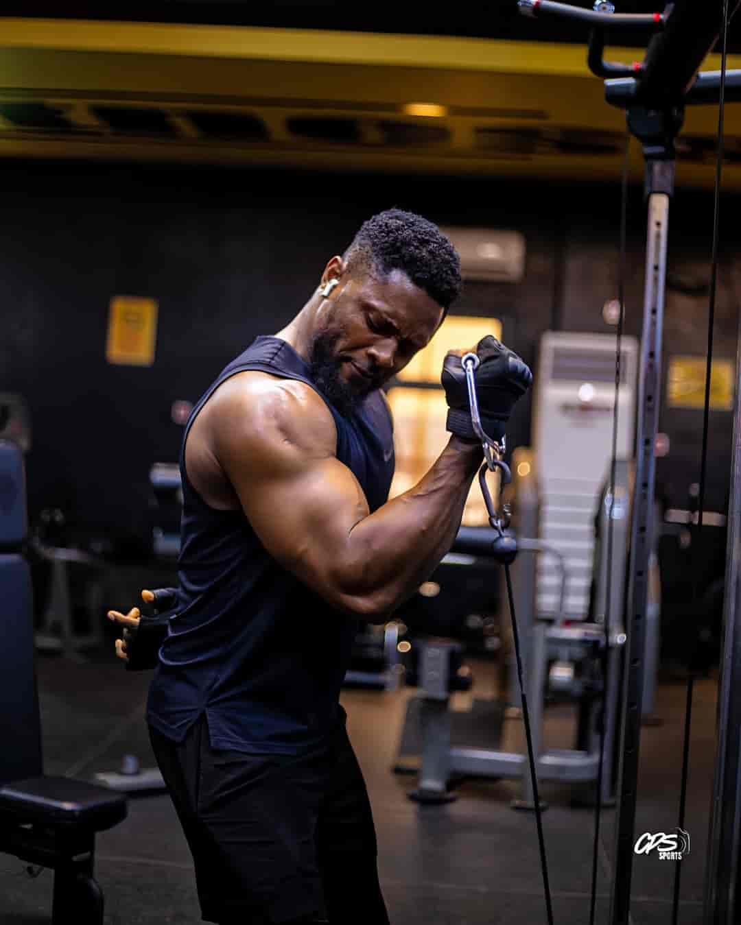Maurice Sam Biography